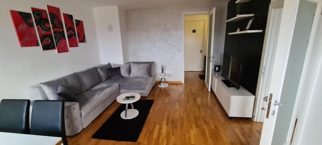 Apartments Belville Belgrado Buitenkant foto