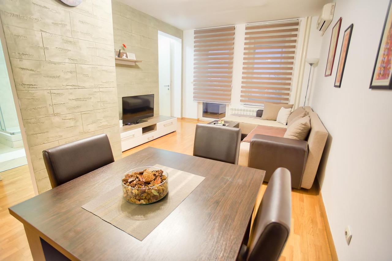 Apartments Belville Belgrado Buitenkant foto